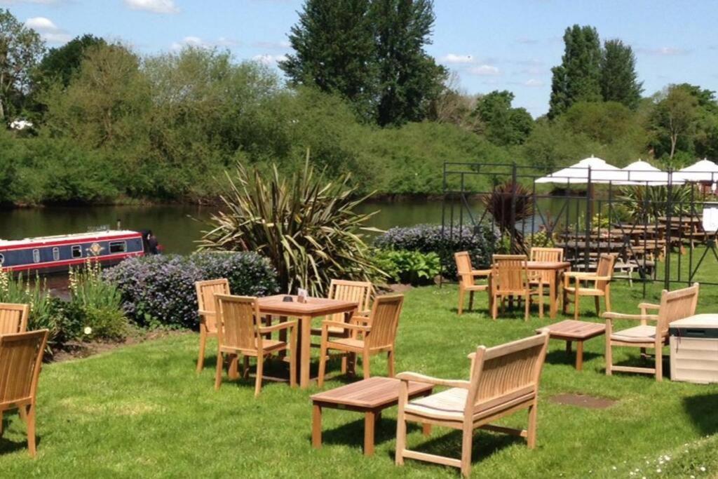 Unrivalled Location - Five Star - Worcester Apartment Luaran gambar