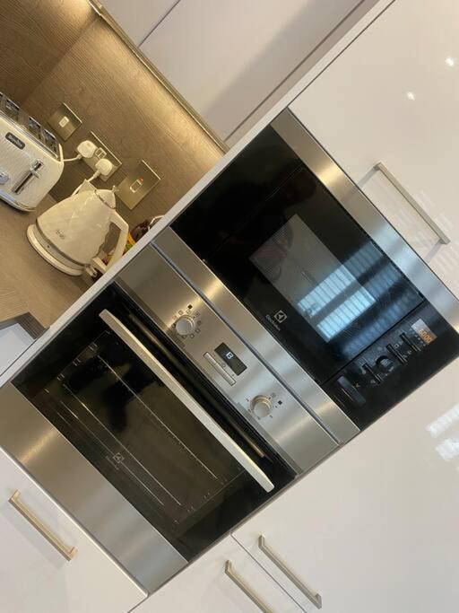 Unrivalled Location - Five Star - Worcester Apartment Luaran gambar