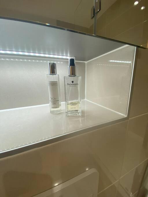 Unrivalled Location - Five Star - Worcester Apartment Luaran gambar
